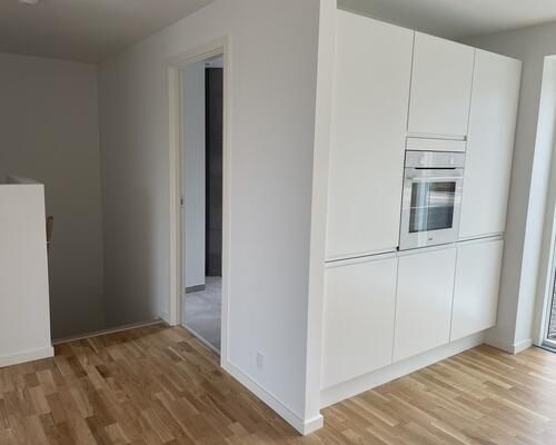 4 vær. rækkehus udlejes