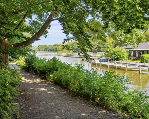 Skøn lejlighed ved Lyngby Sø.