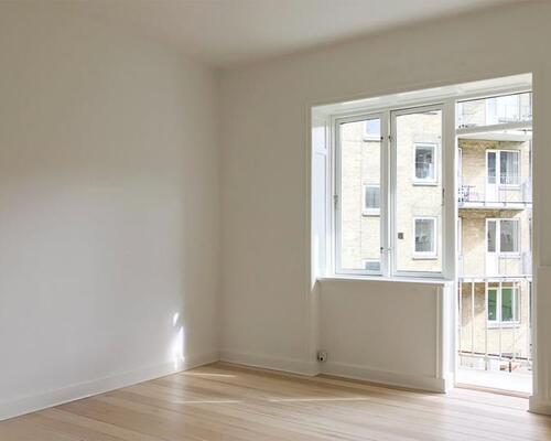 Skøn delevenlig 2-værelses lejlighed med to altaner