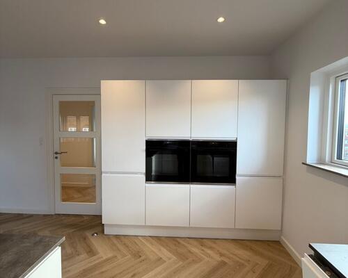 Nyrenoveret penthouselejlighed med tagterrasse i centrum af Fredericia