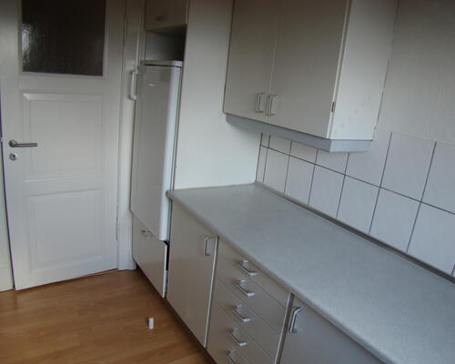 Hyggelig 2-værelses lejlighed med hems