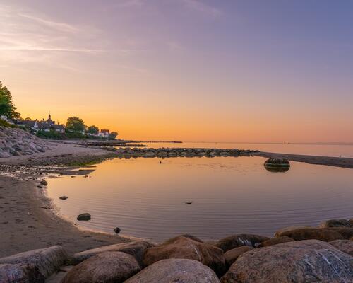 Liebhaver villa med privat strand | Ålsgårde