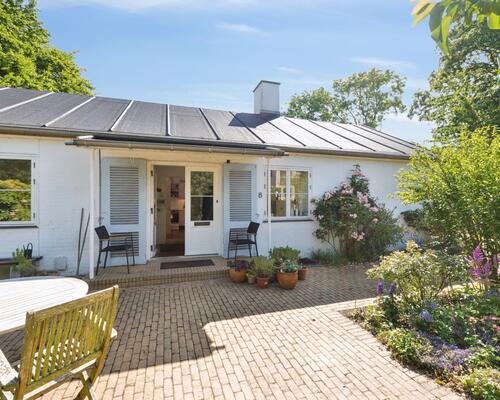 Smuk villa direkte til Birkerød sø | Birkerød