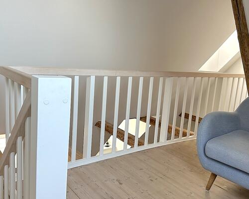 Hyggelig møbleret lejlighed ved kanalen på Christianshavn