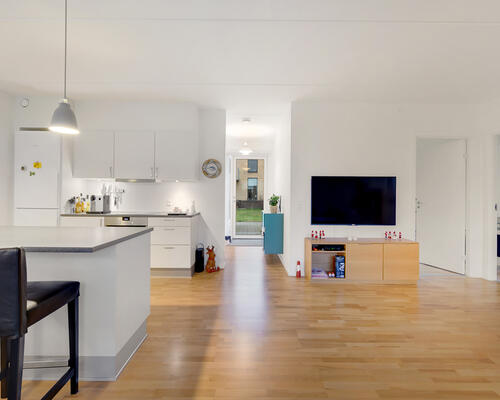 Moderne 4-værelses lejlighed på Eternitten med parkeringsplads