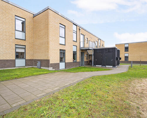 Moderne 4-værelses lejlighed på Eternitten med parkeringsplads