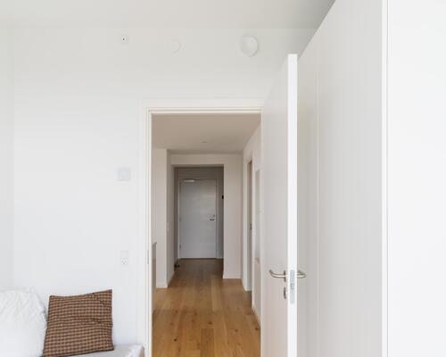 Eksklusiv 4-værelses lejlighed på 32. sal med unik udsigt over København