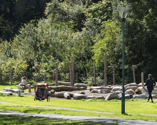 Lys og rummelig fireværelses lejlighed i Bygården, Tingbjerg