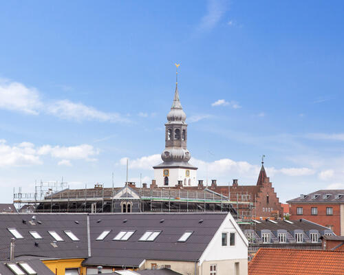 Nyere renoveret 2 værelses lejlighed på 70 m²