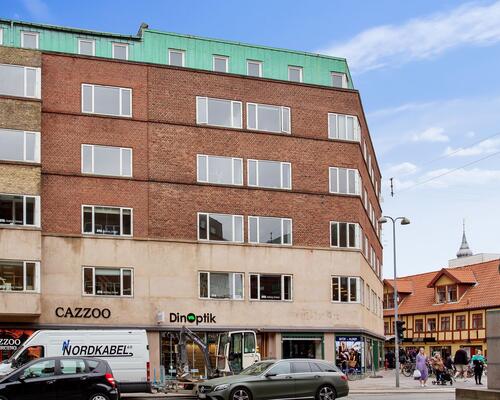 Nyere renoveret 2 værelses lejlighed på 70 m²