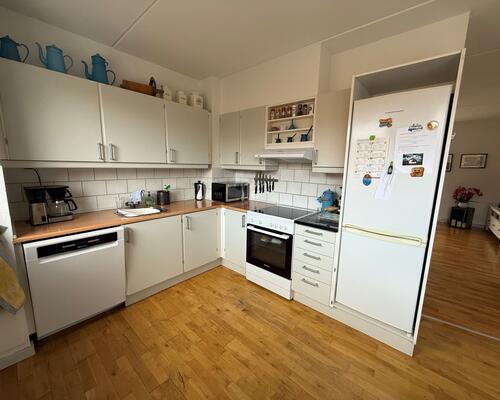 Frederikshavn midtby - 2 værelses lejlighed med altan.