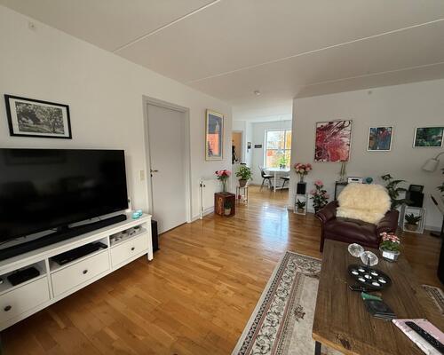 Frederikshavn midtby - 2 værelses lejlighed med altan.