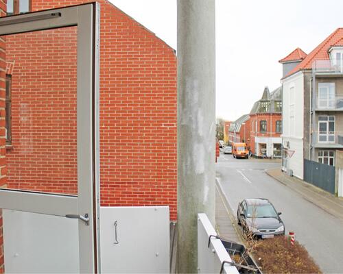 Frederikshavn midtby - 2 værelses lejlighed med altan.
