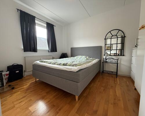 Frederikshavn midtby - 2 værelses lejlighed med altan.