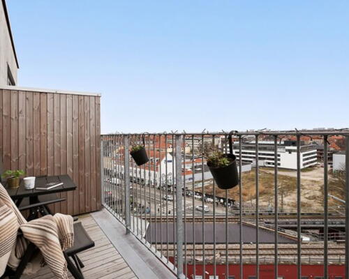 Unik 5-værelses rækkehus på toppen af Vanløse med egen altan og plads til hele familien