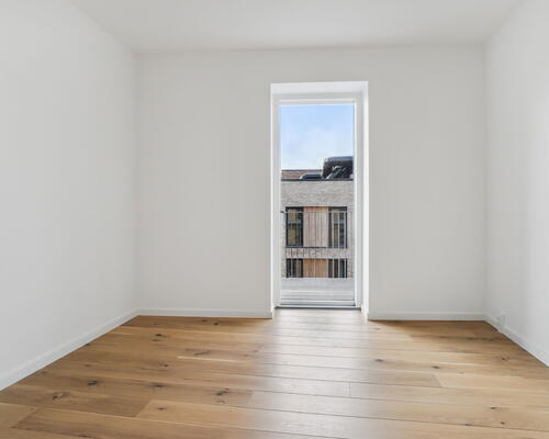 Skøn 2-værelses lejlighed med altan og stort soveværelse