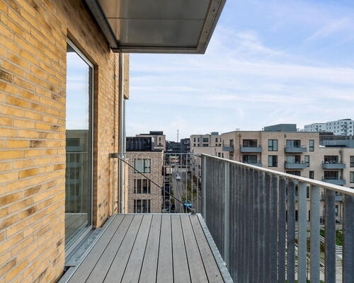 Skøn 2-værelses lejlighed med altan og stort soveværelse