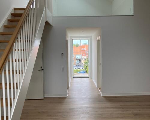 Charmerende 3. værelses herskabslejlighed