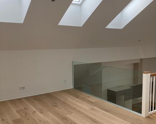 Charmerende 3. værelses herskabslejlighed