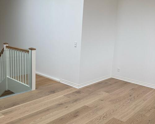 Charmerende 3. værelses herskabslejlighed