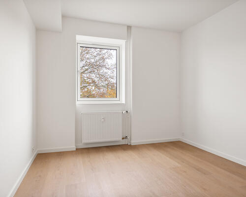 Lækker og ny istandsat 4 værelses lejlighed med adgang til fælles tagterrasse