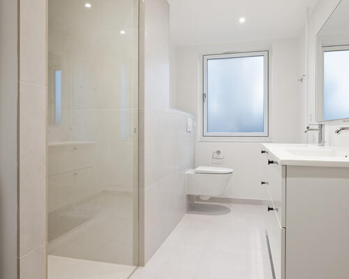 Lækker og ny istandsat 4 værelses lejlighed med adgang til fælles tagterrasse