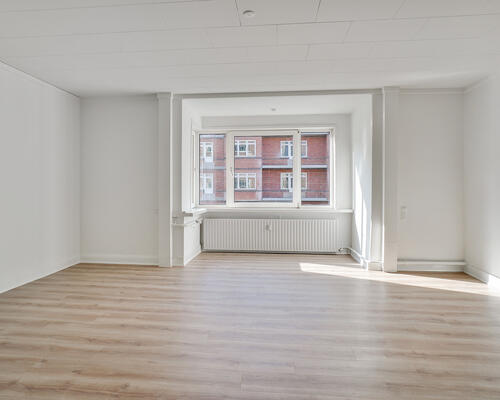 3 værelses renoverede lejlighed på 100 m²