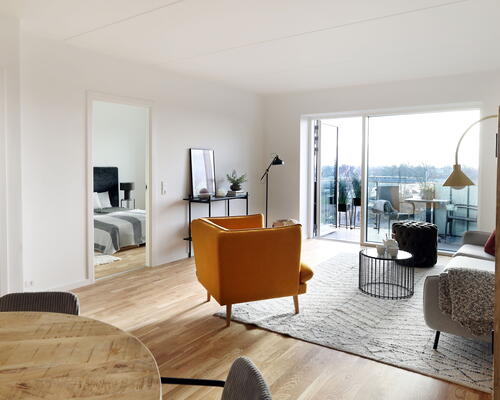 2-værelses lejlighed på 76 m2 med egen altan, god planløsning og flot udsigt!