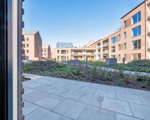 Skøn 5-værelses lejlighed i nybyggeri med alt i hårde hvidevarer