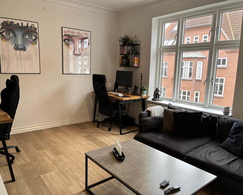 Komplet nyrenoveret 3-værelses på 84 m2 tæt på Aalborg midtby, Station og Busterminal – delevenlig