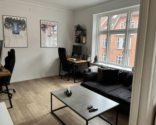 Komplet nyrenoveret 3-værelses på 84 m2 tæt på Aalborg midtby, Station og Busterminal – delevenlig