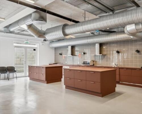 Studiebolig med lækkert bad og køkken!