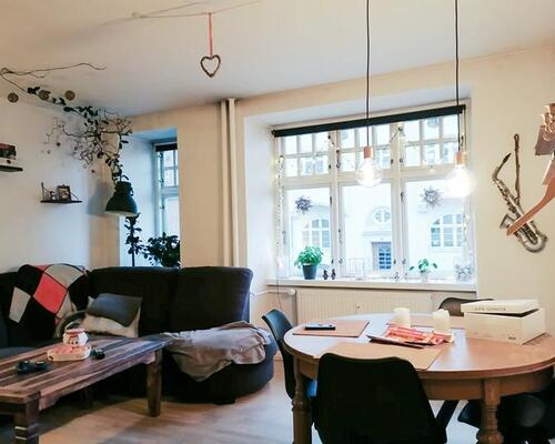 Flot delevenlig 2-værelses lejlighed