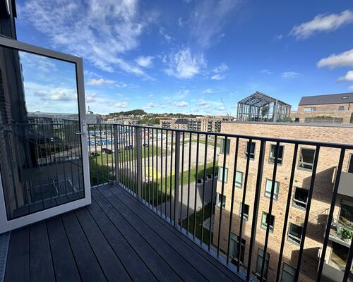 Delevenlig 3-værelses lejlighed med altan og udsigt i Nørresundby