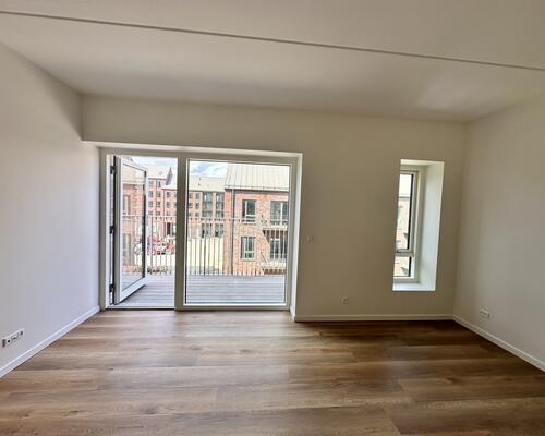 Moderne 4-værelses lejlighed med altan i Nørresundby