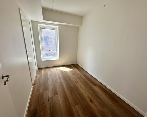 Moderne 4-værelses lejlighed med altan i Nørresundby