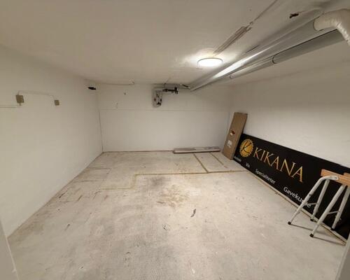 Butik til leje i Grindsted Centrum. 82m2 + 82m2 kl