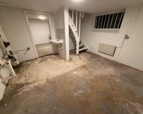 Butik til leje i Grindsted Centrum. 82m2 + 82m2 kl