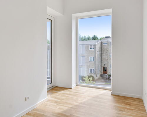 Lys og rummelig fireværelses lejlighed i Bygården, Tingbjerg