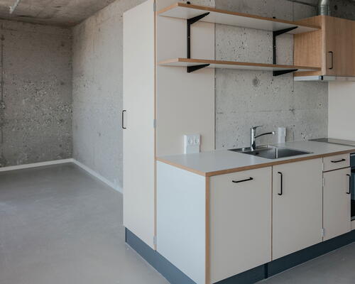 Rummeligt studio et stenkast fra Amagerbro