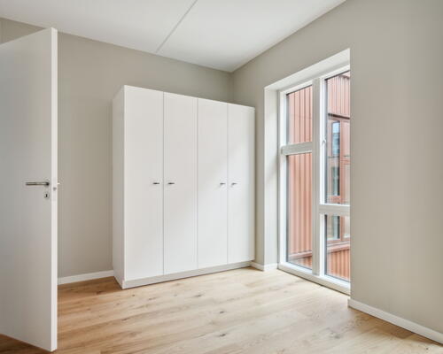 UN17 Søen - Velindrettet 2 vær. lejebolig med altan og udsigt til Søen og Fælleden