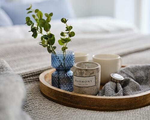 Stor 4-værelses stuelejlighed med to terrasser