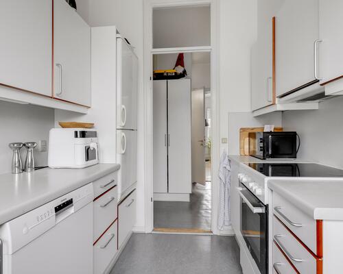 Stor 3-værelses med altan