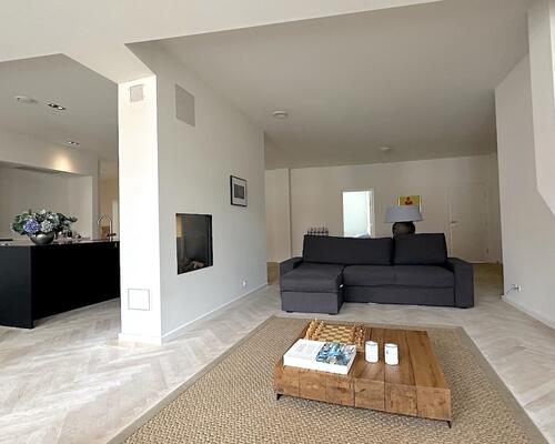 Unik lejlighed med privat altan, i hjertet af København