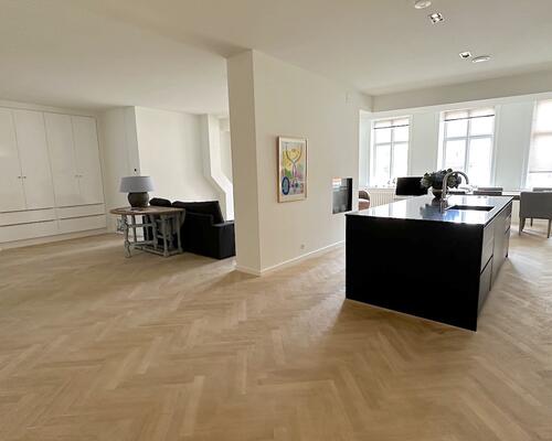 Unik lejlighed med privat altan, i hjertet af København