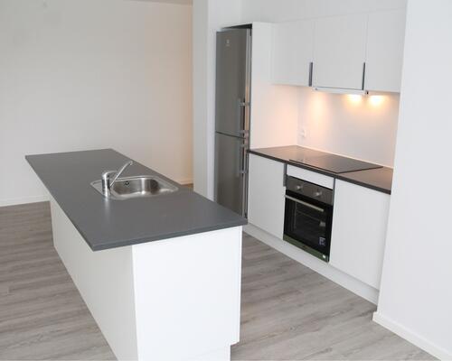 Lækker 4-værelses med altan