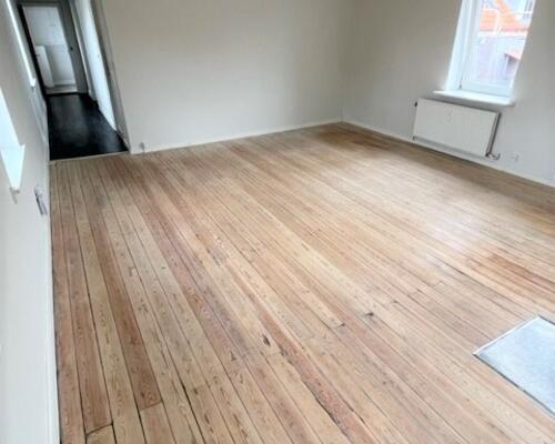 Dejlig Ny-Renoveret Lejlighed I Frederikshavn