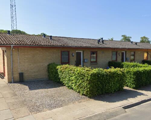 Hyggeligt 2-værelses rækkehus med egen terrasse