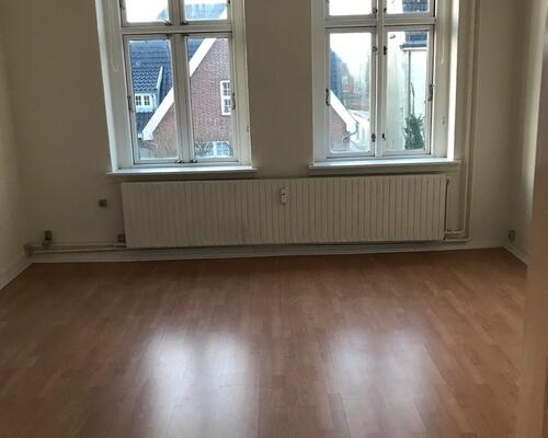 Flot 2. værelses lejlighed