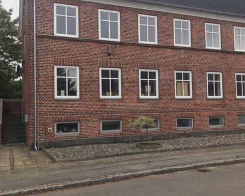 Flot 2 værelses lejlighed